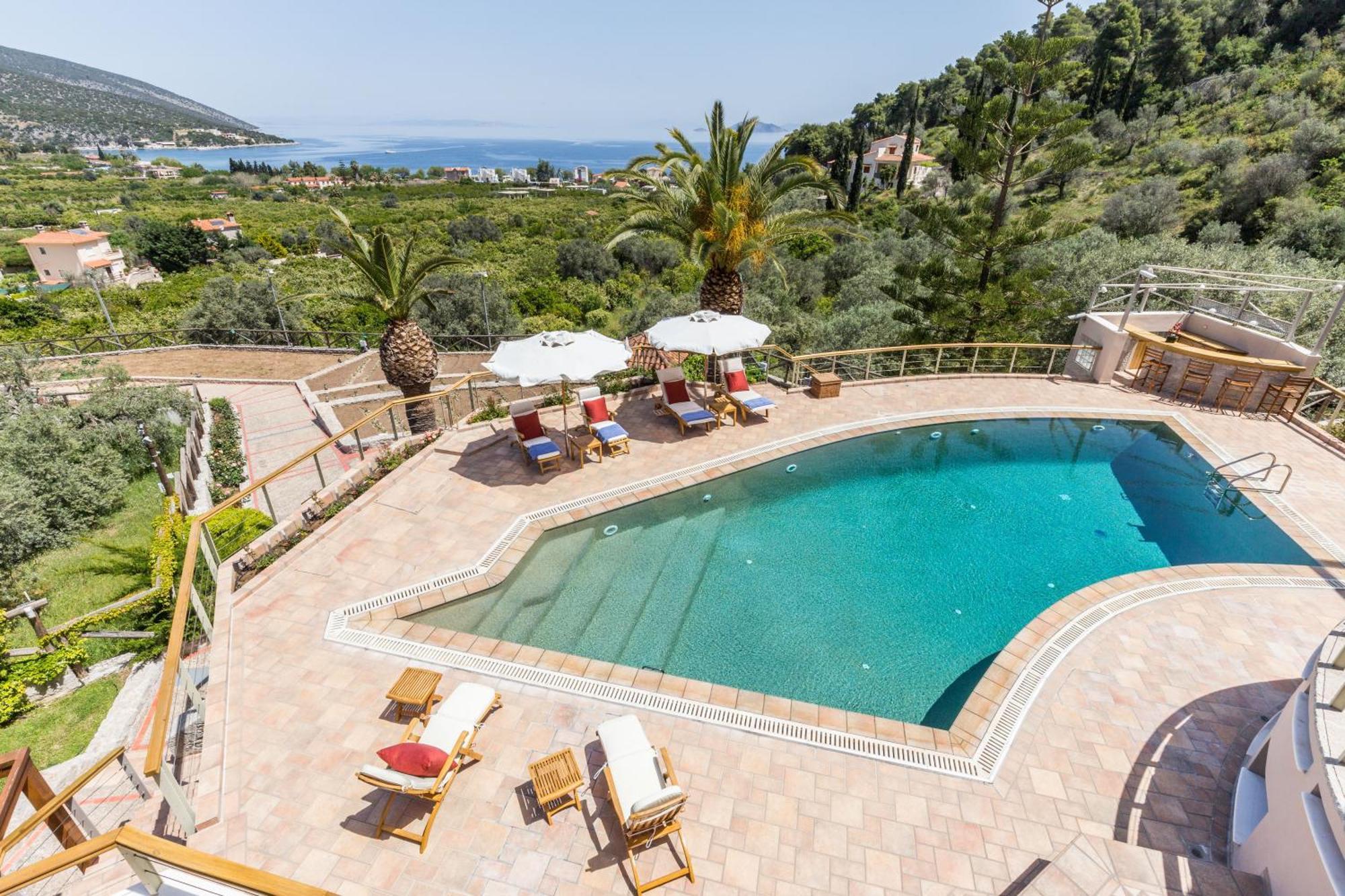 Elia Junior Suite In Epidavros With Shared Pool Nea Epidavros Exterior photo